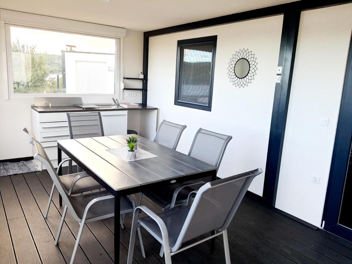 Mobile Home Tina Tisno Exteriér fotografie
